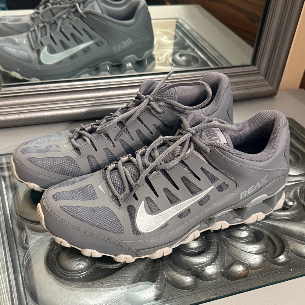 Nike Reax 8 TR Mesh Workout Training Silver Gray Men's Athletic Shoes Size 12